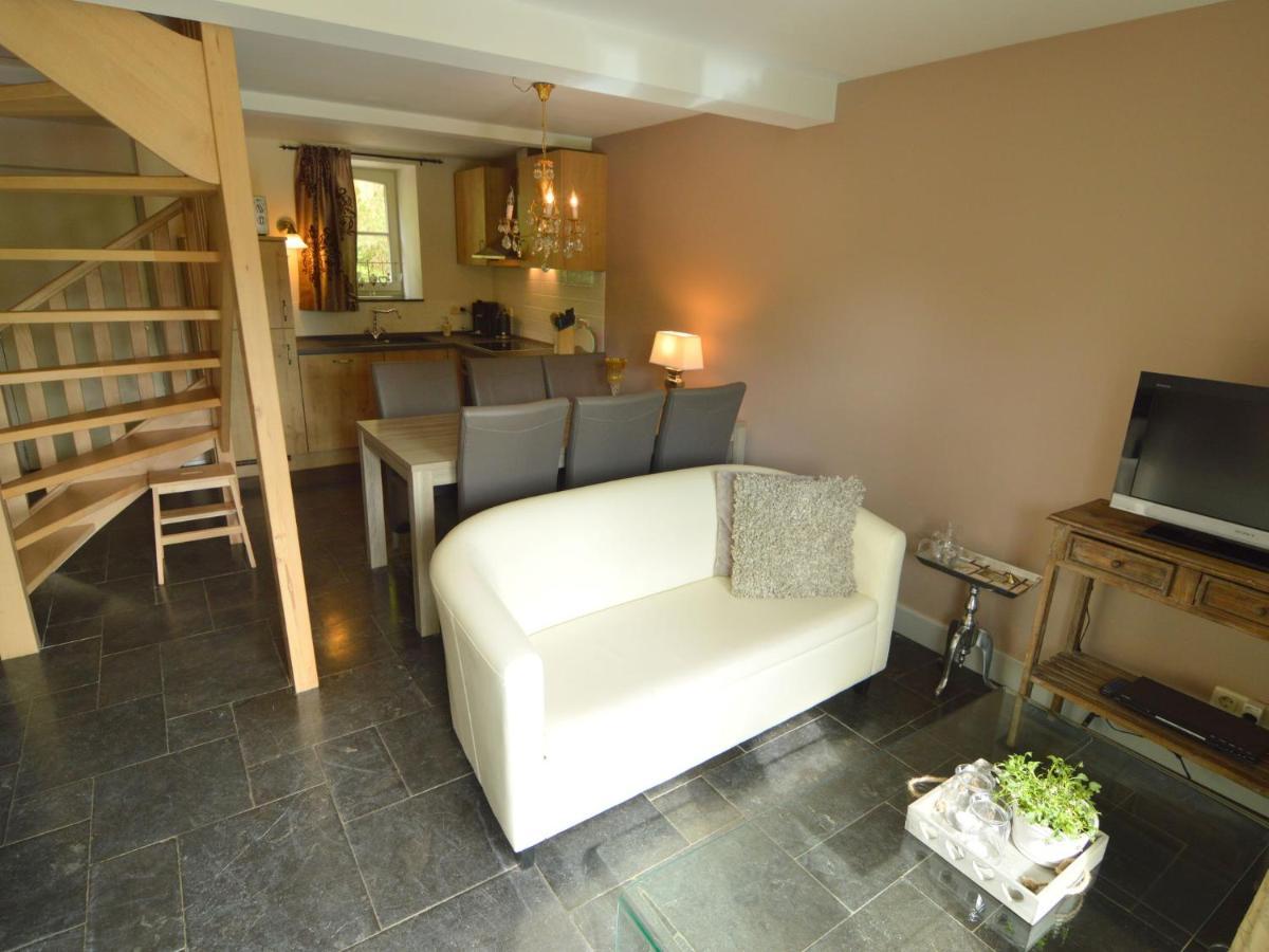 Attractively Furnished Holiday Home In Slenaken Exterior photo